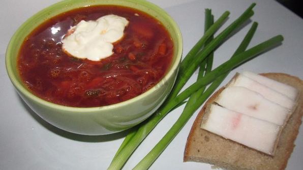 борщ с квашеной капустой и свеклой