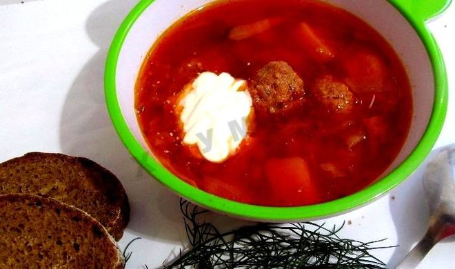 Борщ Сибирский с фрикадельками и томатной пастой
