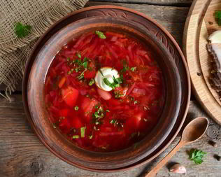 Борщ со шкварками