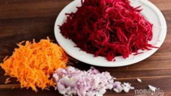 борщ со свеклой и капустой