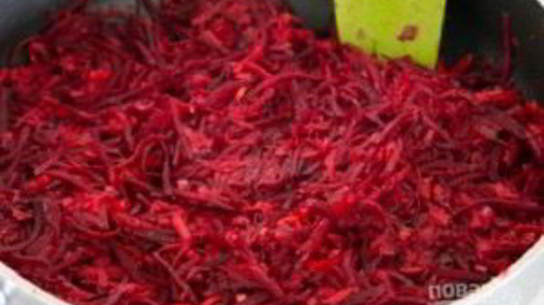 борщ со свеклой и капустой