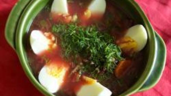 ботвинья — борщ из листьев молодой свеклы