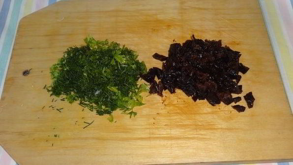 постный борщ с чечевицей и черносливом