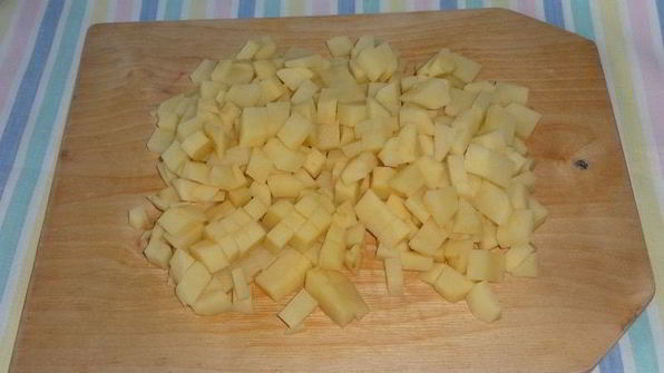 постный борщ с чечевицей и черносливом