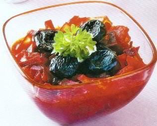 Вегетарианский борщ с черносливом