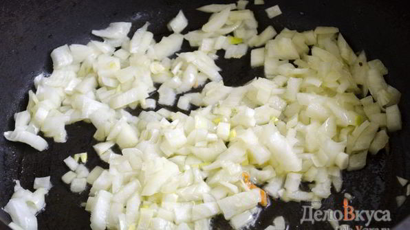 зеленый борщ со щавелем и крапивой