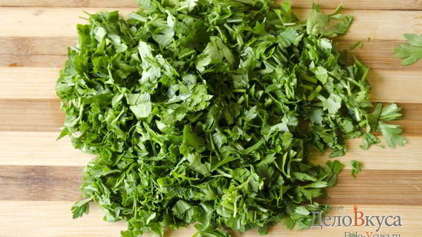 зеленый борщ со щавелем и крапивой