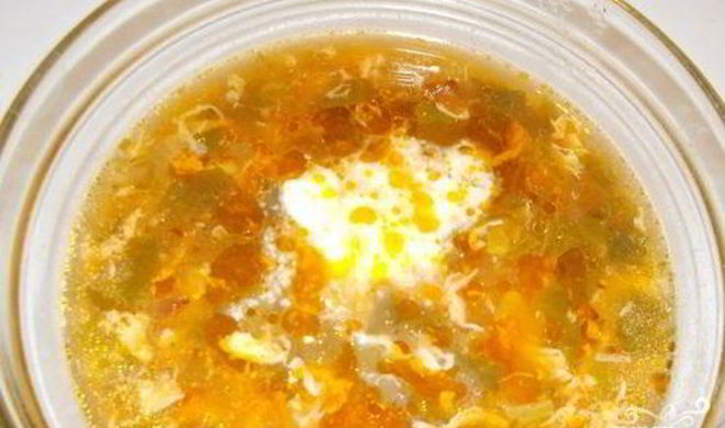 Зеленый борщ со щавелем в мультиварке