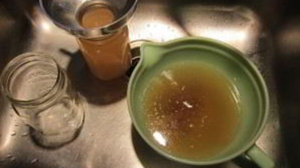 бульон из куриных лапок