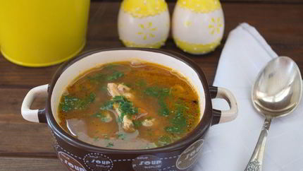 Диетический суп на курином бульоне