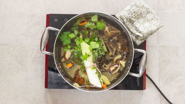 говяжий бульон из косточек