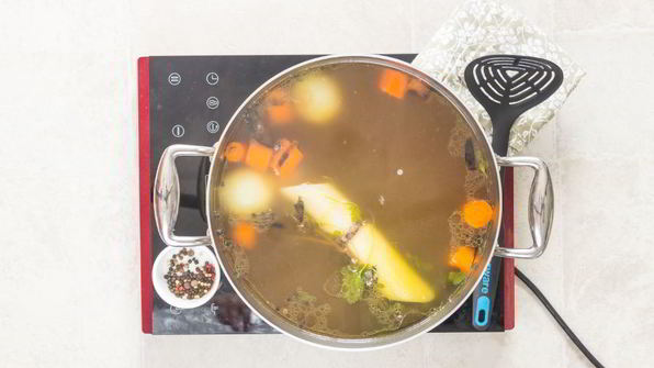 говяжий бульон из косточек