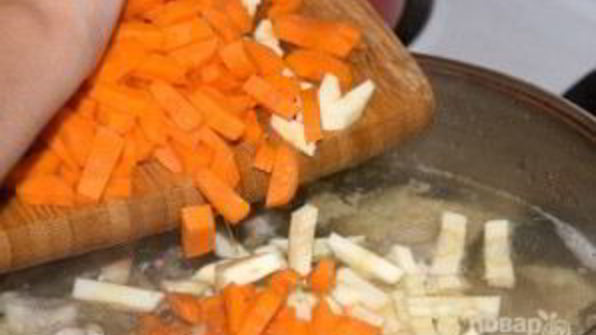 картофельный суп на курином бульоне