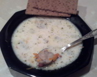 Куриный бульон с грибами и плавленным сырком