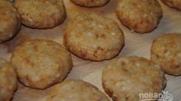 куриный бульон с клецками из сушек