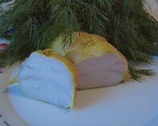 Куриные грудки в бульоне