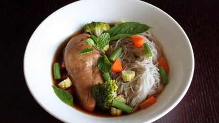 Курица в бульоне мастер сток