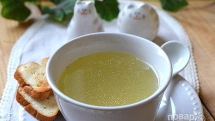 Прозрачный куриный бульон