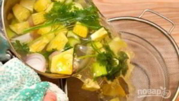 суп на овощном бульоне