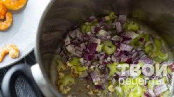 тыквенный суп с бульоном и крупами