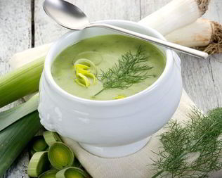 Белый гаспачо с пореем