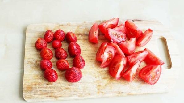 холодный клубничный гаспачо