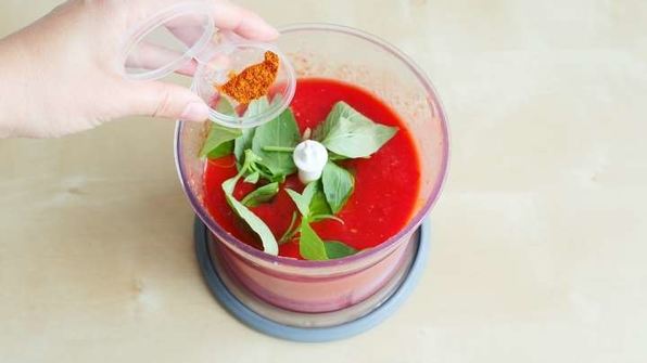 холодный клубничный гаспачо