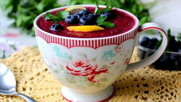 свекольно-ягодный гаспачо