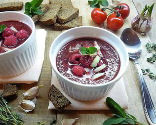 Вишнево-малиновый гаспачо