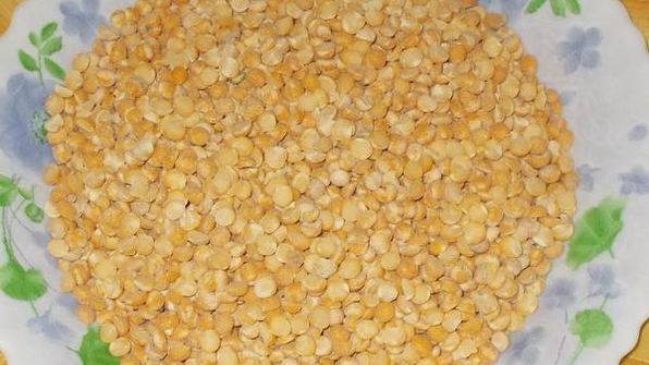 гороховый крем-суп на копченных ребрышках