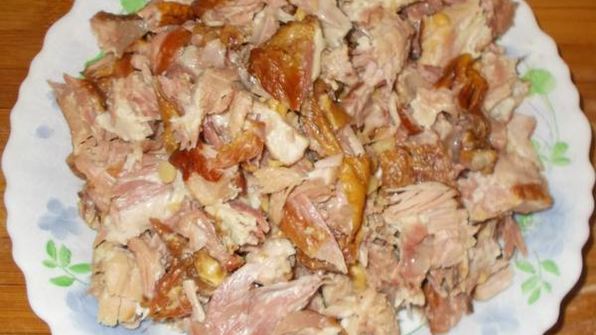 гороховый крем-суп на копченных ребрышках