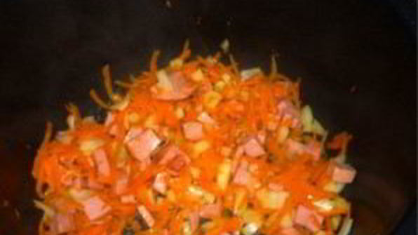 гороховый суп с колбасой в мультиварке