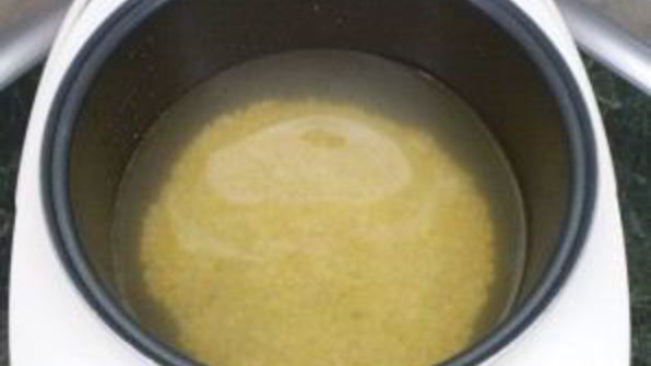 гороховый суп с копченостями в мультиварке