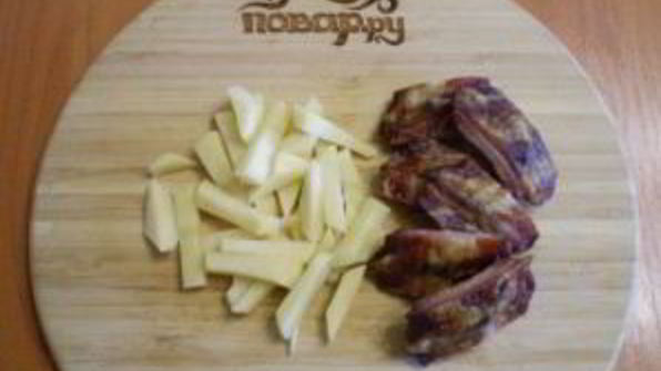 гороховый суп с копченостями в мультиварке