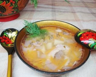 Гороховый суп с курицей в мультиварке