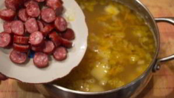 гороховый суп с охотничими колбасками