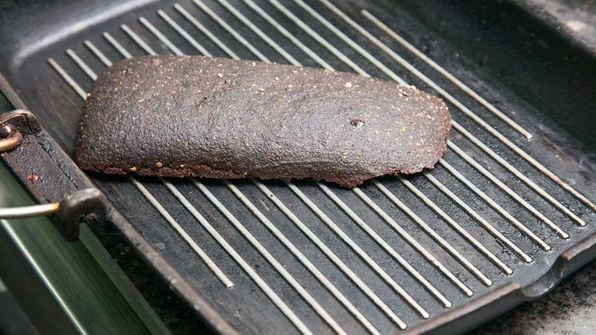 гороховый суп в хлебе