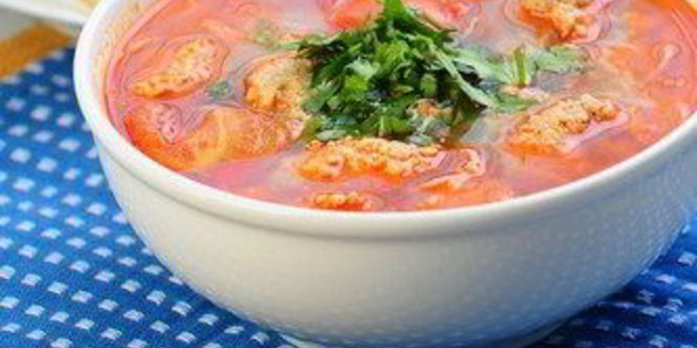 Рецепт супа из баранины с горохом, фрикадельками и томатом