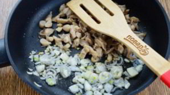 суп из шпината и бараньего гороха