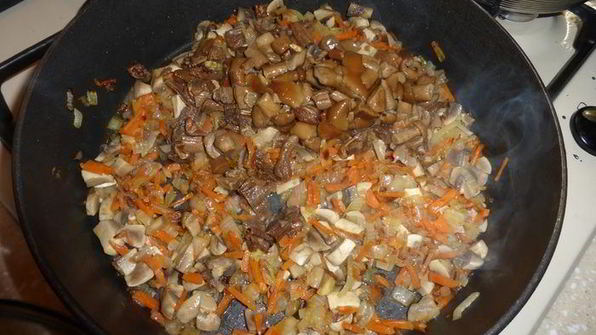 грибной суп из трех видов грибов