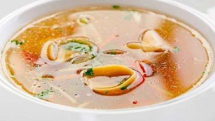 Итальянский куриный суп с тортеллини