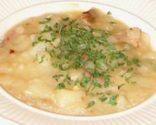 Картофельный суп с сыром и беконом