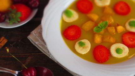 Фруктово-ягодный холодный суп