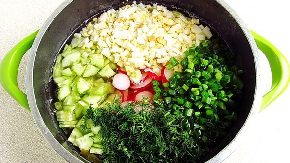 холодник со щавелем