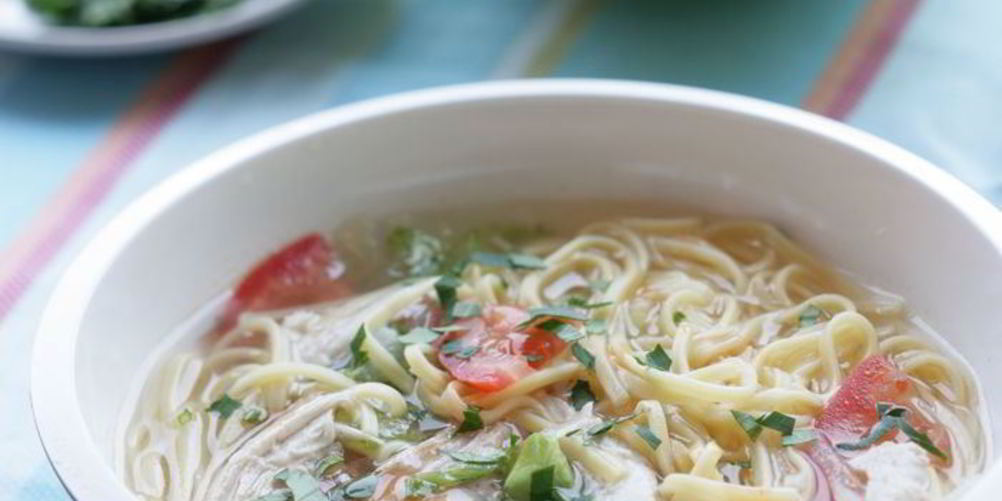 Рецепт холодного острого супа с овощами и лапшой