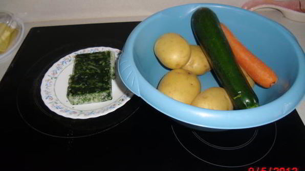 холодный суп-пюре из листьев белой свеклы