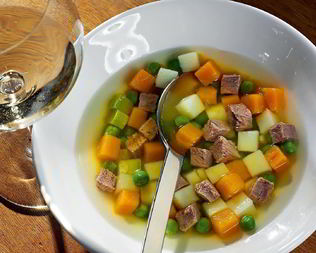 Холодный тыквенный суп с говядиной