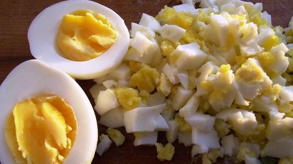 окрошка на кефире — легкий холодный суп