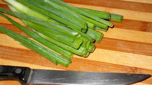 зеленый холодный суп на кефире таратор