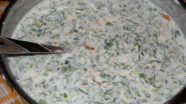 зеленый холодный суп на кефире таратор